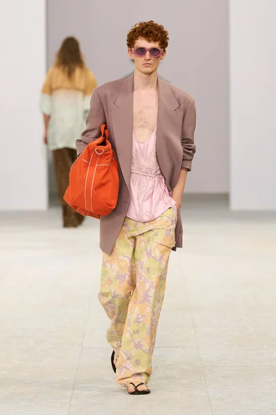 Look 33